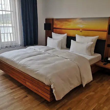 Seehotel Linde 4* Bodman-Ludwigshafen