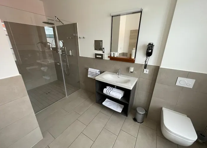 Seehotel Linde 4* Bodman-Ludwigshafen